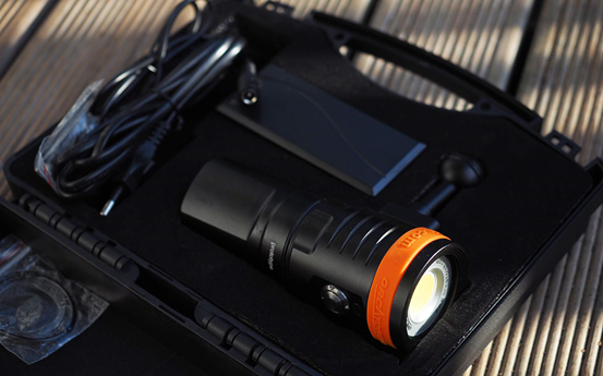 OrcaTorch虎(hǔ)鯨 潛水手電筒選購指南 OrcaTorch草莓视频官网 潛水(shuǐ)手電筒(tǒng)選購(gòu)指南